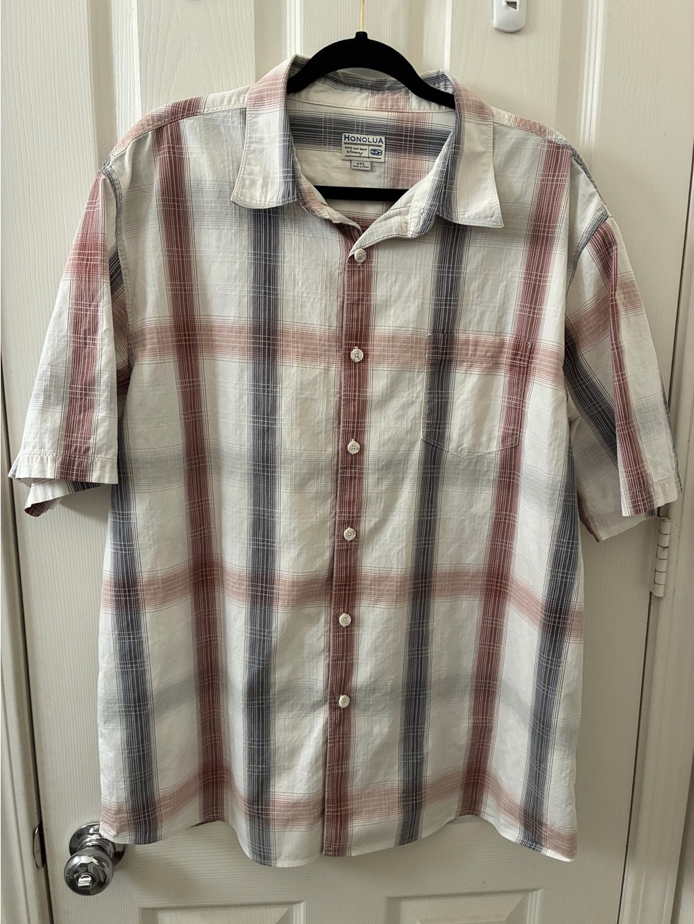 Men’s Honolua Short-Sleeve Plaid Button-Up Shirt - White with Red & Gray Stripes